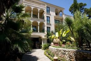 Lago Garden Apart-Suites & Spa Hotel, Кала-Раджада