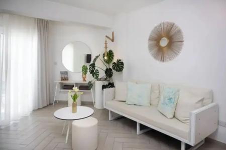 Infinity Blu - Designed for Adults - 80