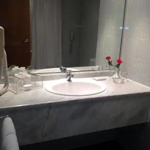 Amarante Pyramids - 50