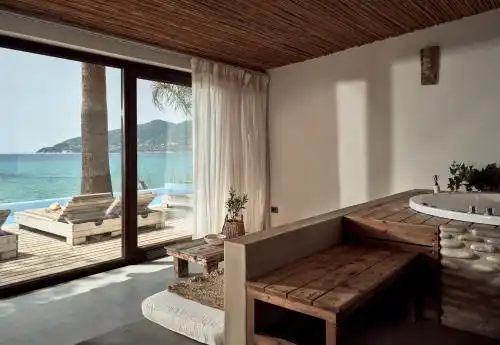 Gloria Maris Suites and Villa - 28