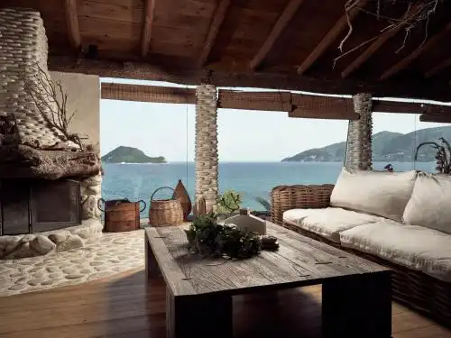 Gloria Maris Suites and Villa - 2