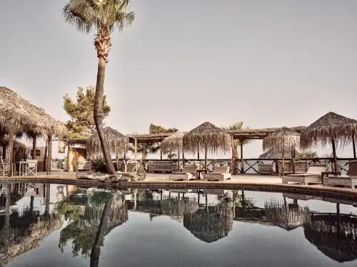 Gloria Maris Suites and Villa - 6