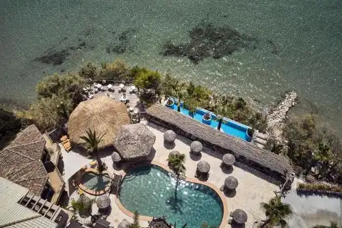 Gloria Maris Suites and Villa - 0