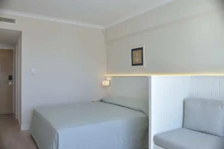 Sunrise Gardens Aparthotel - 39