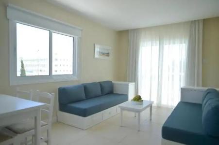 Sunrise Gardens Aparthotel - 26