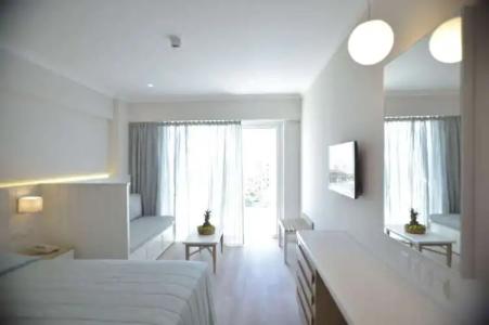 Sunrise Gardens Aparthotel - 38