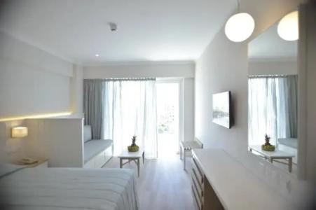 Sunrise Gardens Aparthotel - 44