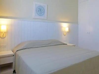 Sunrise Gardens Aparthotel - 46