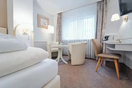 Sletz Park- Superior - 16