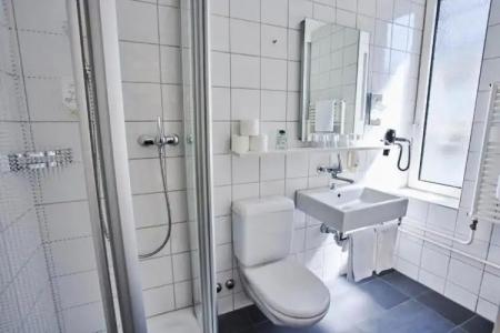 Bristol Zurich - 127