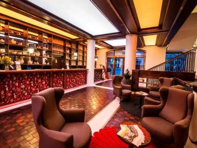 Bristol Tradition and Luxury - 1