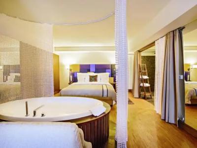 Bristol Tradition and Luxury - 42