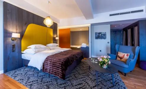 Bristol Tradition and Luxury - 4