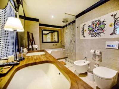 Bristol Tradition and Luxury - 43