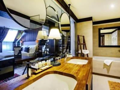 Bristol Tradition and Luxury - 10