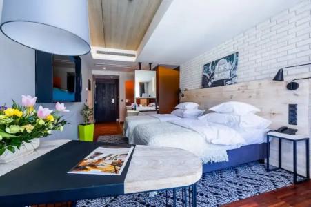 Bristol Tradition and Luxury - 30