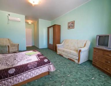 Солнечный - 19