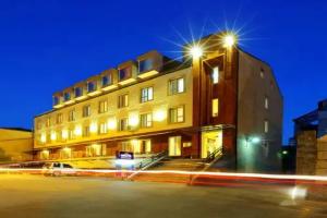 Отель «Minotel Barsam Suites», Ереван