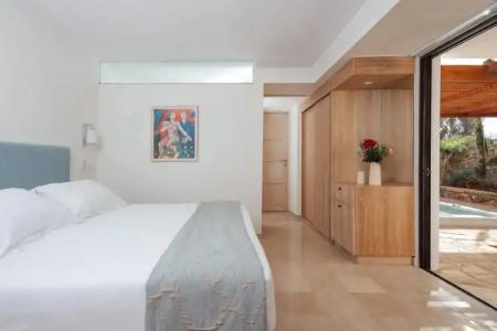 St. Nicolas Bay Resort & Villas - 4