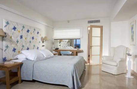 St. Nicolas Bay Resort & Villas - 24