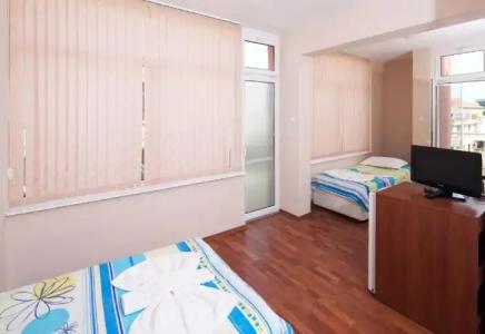 Red House Guest House - 13