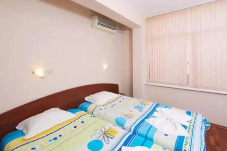 Red House Guest House - 20