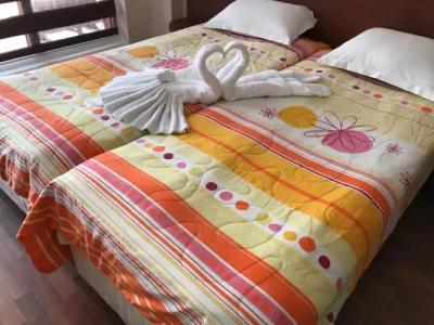 Red House Guest House - 6