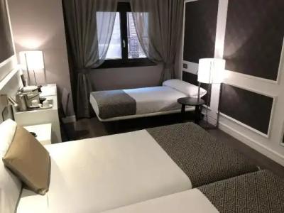 Catalonia Magdalenes - 38