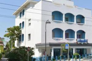 Hotel «Rosalba», Риччионе