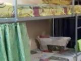 Односпальная кровать в общем номере для женщин