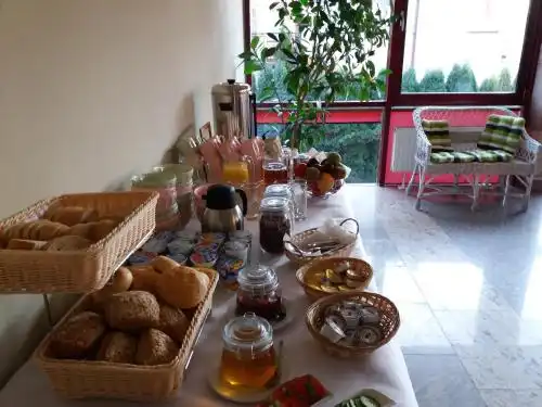 Cremova Aparthotel - 45