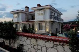 Adelfia Hotel, Алачати