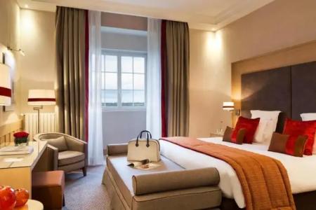 Hôtel Barrière L'Hôtel du Golf - 69