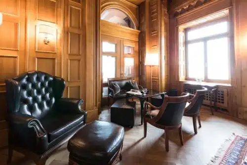 Schweizerhof St. Moritz - 8