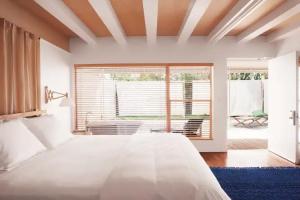 Отель «The Standard Miami», Майами Бич