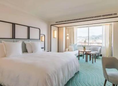 Le Grand Cannes - 1