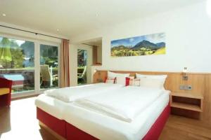 Ferienhotel Almajur, Миттельберг