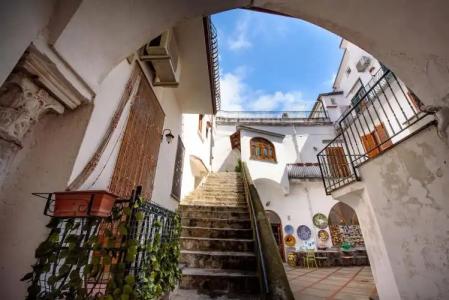 Ravello House - 2