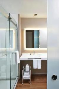 AC by Marriott Atlanta Buckhead at Phipps Plaza - 35