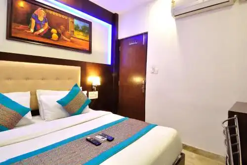 Nirmal Mahal 5 min walk From New Delhi Railway Station - 12