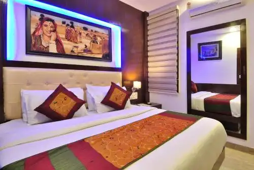 Nirmal Mahal 5 min walk From New Delhi Railway Station - 13