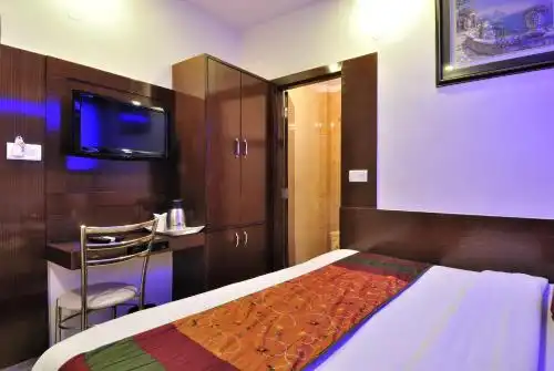 Nirmal Mahal 5 min walk From New Delhi Railway Station - 10