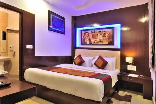 Nirmal Mahal 5 min walk From New Delhi Railway Station - 9