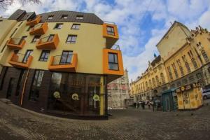 Отель «Цісар»