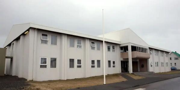 Akranes – StayWest - 0