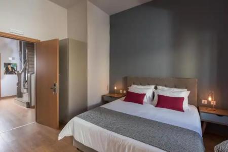 Bluebell Luxury Suites - 111