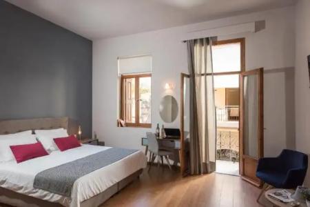 Bluebell Luxury Suites - 108