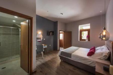 Bluebell Luxury Suites - 127