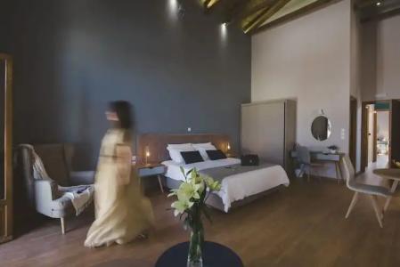 Bluebell Luxury Suites - 76