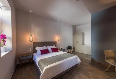 Bluebell Luxury Suites - 1